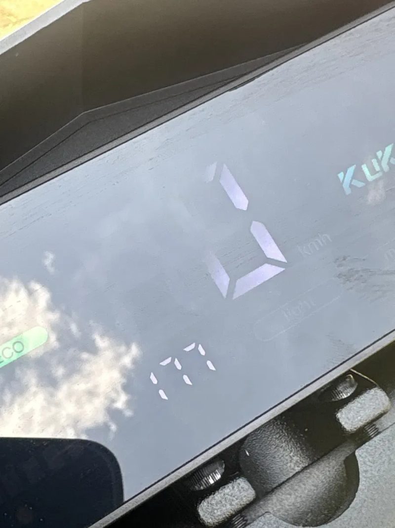 Електросамокат  Kugoo Kirin C3 (1200 Вт; 18 А/год; 52 В), чорний — фото 7