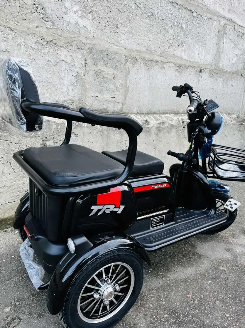 Електротрицикл электроскутер 1500W Lifepo 4 30a 77v трьох колісний Crosser TR-1 PRO сірий LFP/Grafen чорно-червоний — фото 3