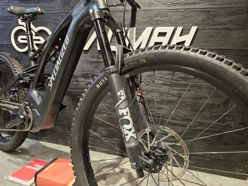Електровелосипед двопідвісний Specialized LEVO COMP CARBON NB 2024.Sram, Fox — фото 3