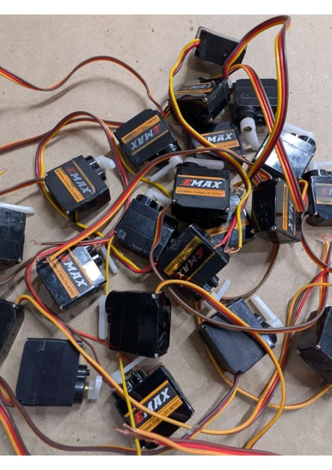 Сервопривід Emax ES08MA
