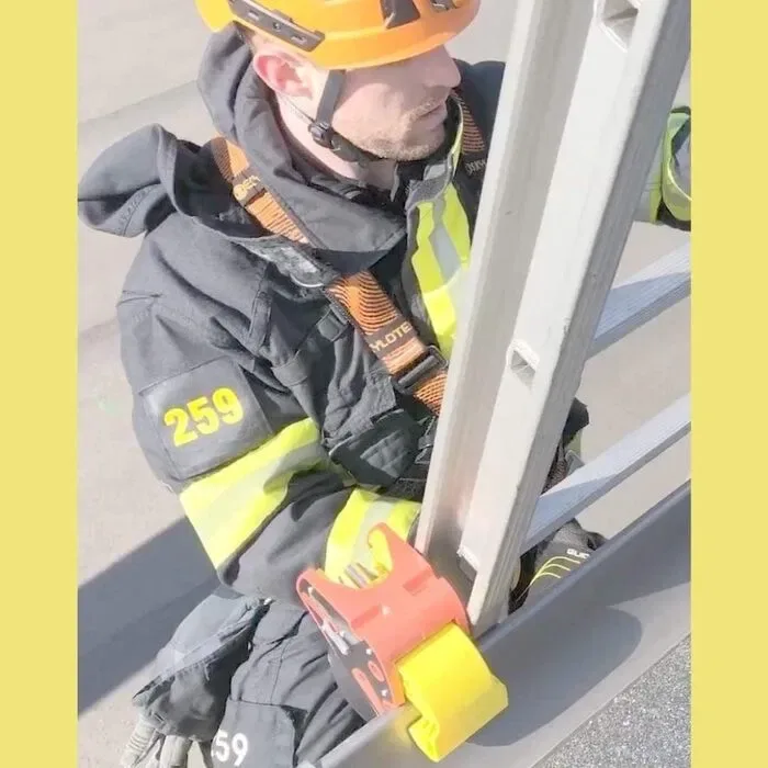 Фіксатор драбини Lock Jaw Ladder Grip (затискач до ринви) Стабілізатор для драбини Lock Jaw Ladder Grip / Кріплення Затискач стабілізатор для драбини — фото 4
