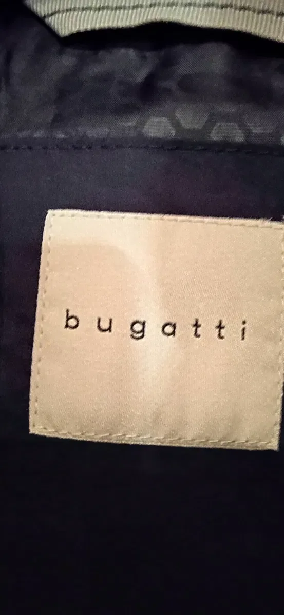 Фірмова чоловіча куртка Bugatti — фото 3