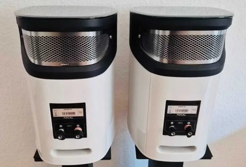 Focal Sopra No.1 Carrara White — полочник уровня, близкого к флагману Utopia | Франция, родные стойки и оригинальная упаковка — фото 7