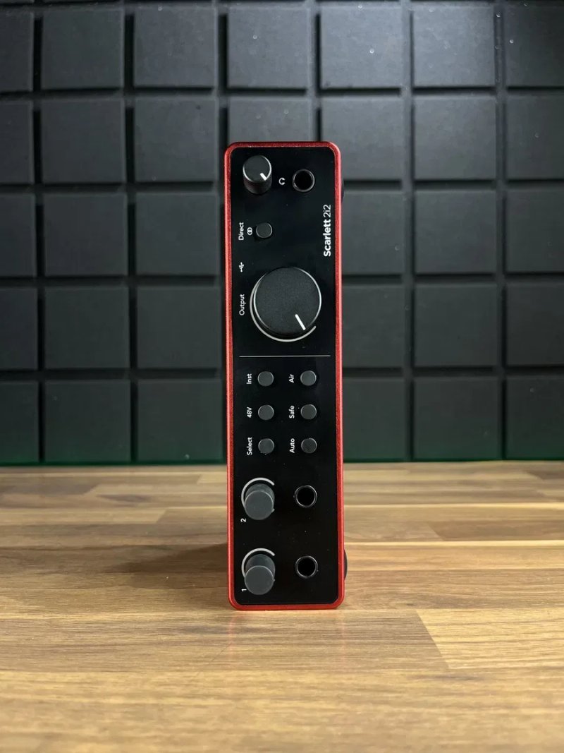 Focusrite Scarlett 2i2 4th gen (БЕЗКОШТОВНА доставка) — фото 4