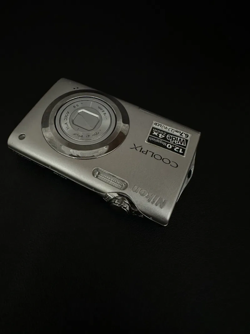 Фотоапарат Nikon COOLPIX S3000 Стильна мильничка — фото 2