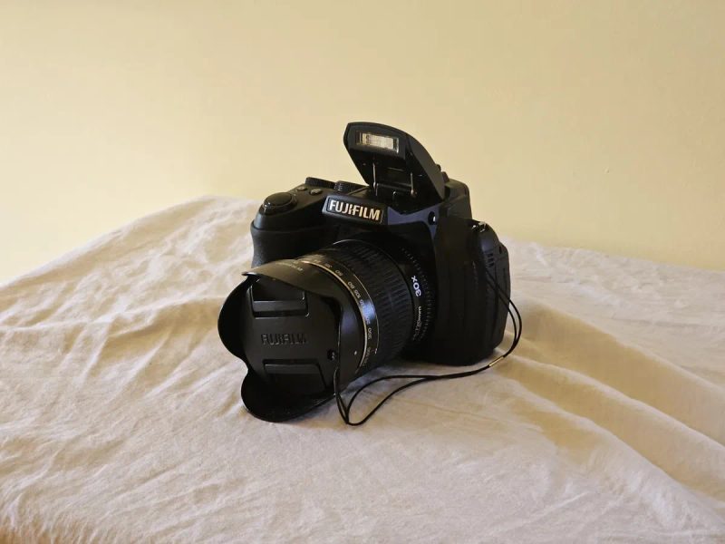 Fujifilm FinePix HS30EXR (ультразум) — фото 2