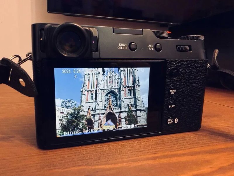 Fujifilm X100VI + магнитный Freewell CPL с блендой + 2 аккумулятора — комплект целиком, пробег 11 тыс. кадров | чёрная — фото 7