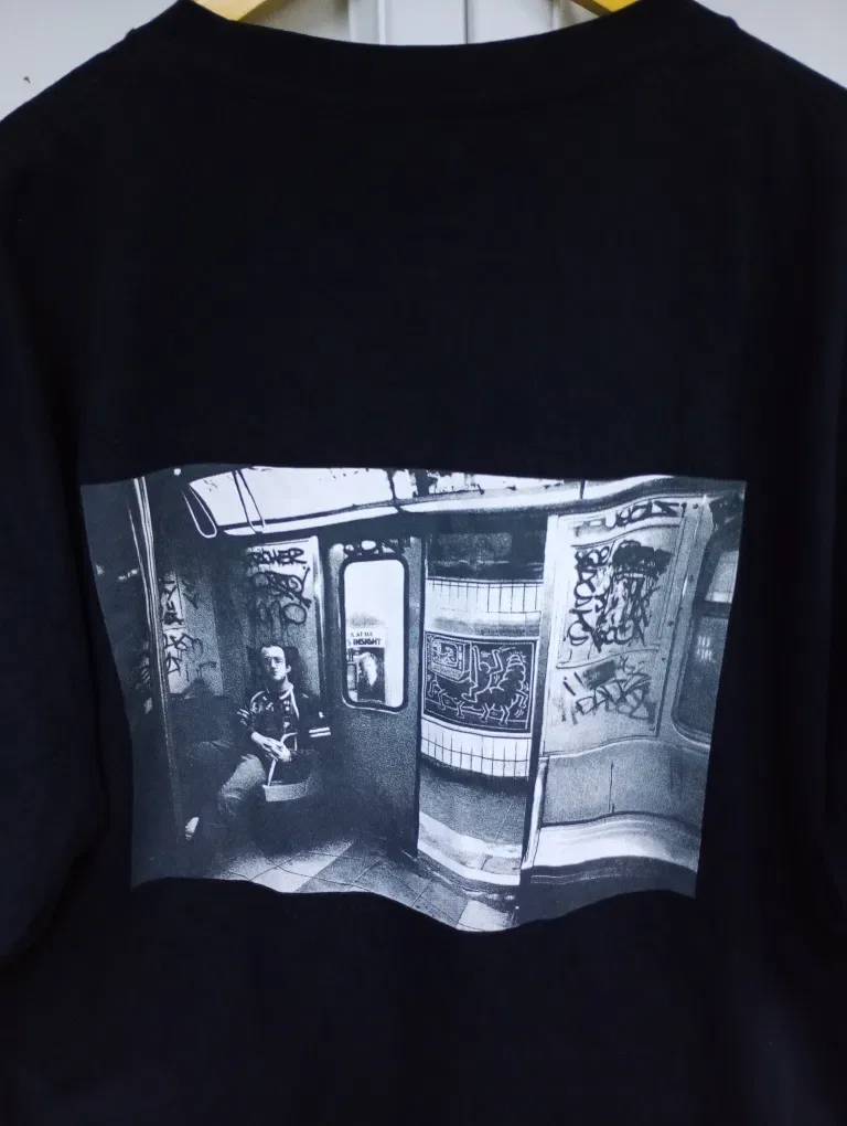 Футболка черная Uniqlo UT x Keith Haring — фото 4