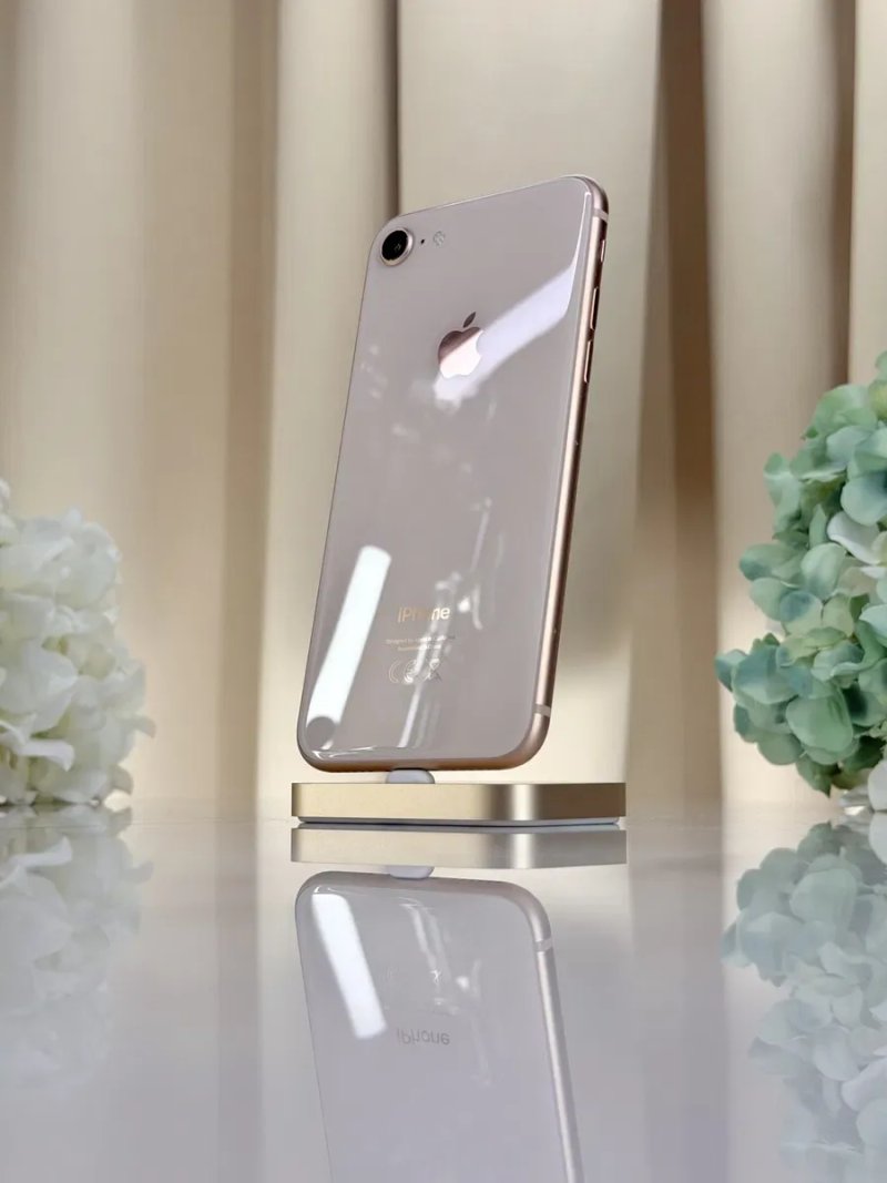 Гарний iPhone 8 Gold 64GB 87%АКБ в Оригіналі! (Магазин Гарантія) — фото 7