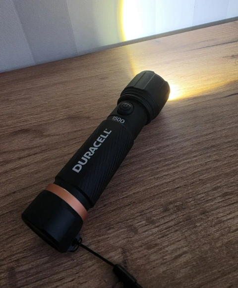 Гібридний ліхтар Duracell Durabeam Ultra 1500