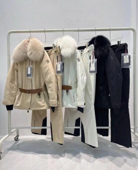 Гірськолижний лижний костюм Moncler