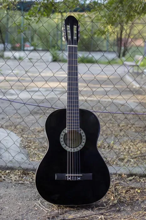 Гитара классическая Almira CG-1702BK (чехол+капа+медиатор+ключ+струна) — фото 3