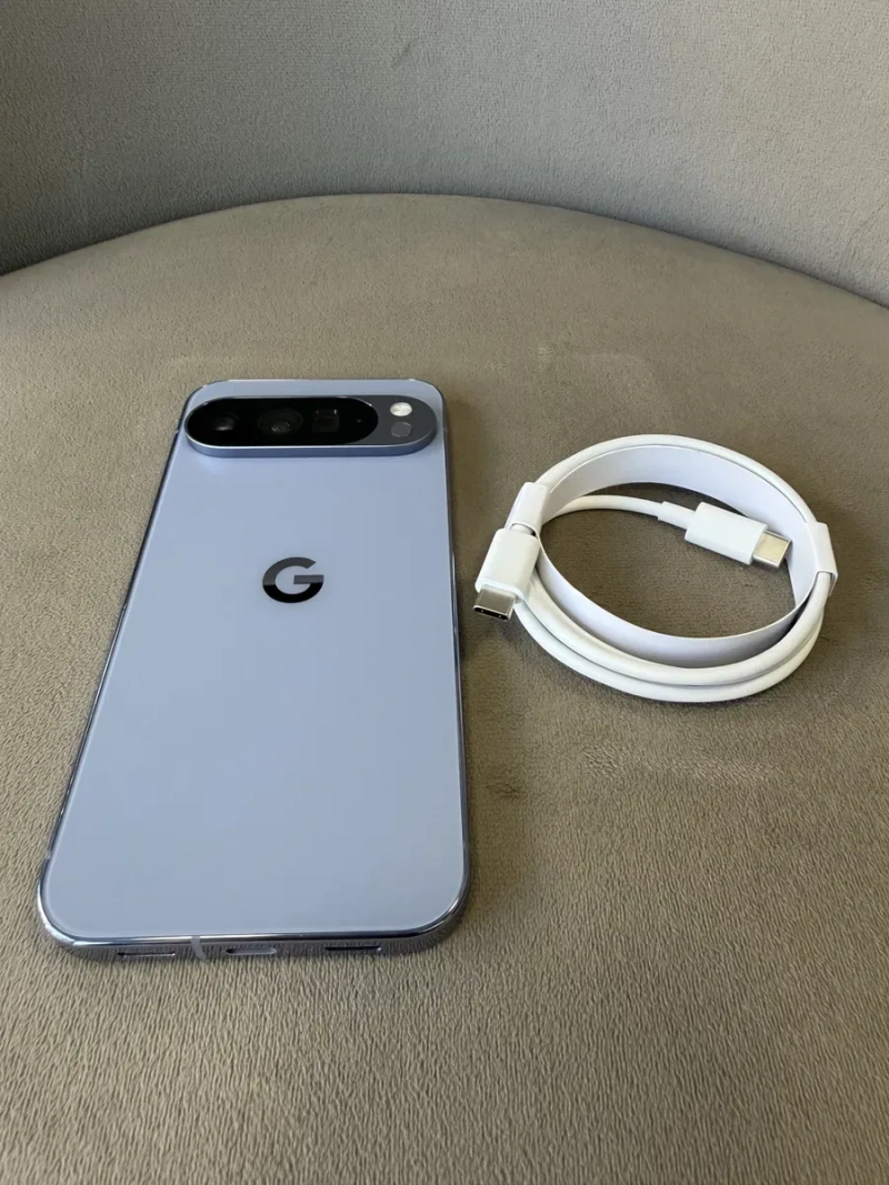 Google Pixel 10 Pro XL 16/256GB Moonstone — фото 3