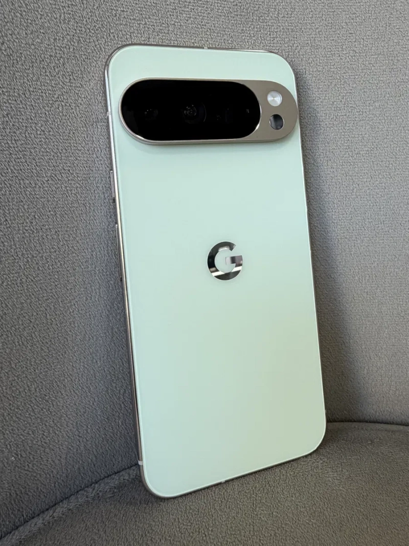 Google Pixel 10 Pro XL 16/256GB Moonstone — фото 8