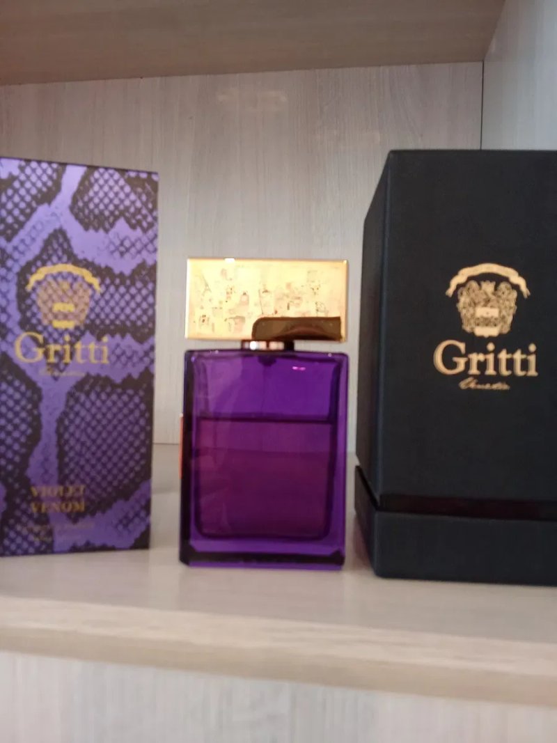 Gritty Violet Venom оригінал схожі на Devils intrigue — фото 3