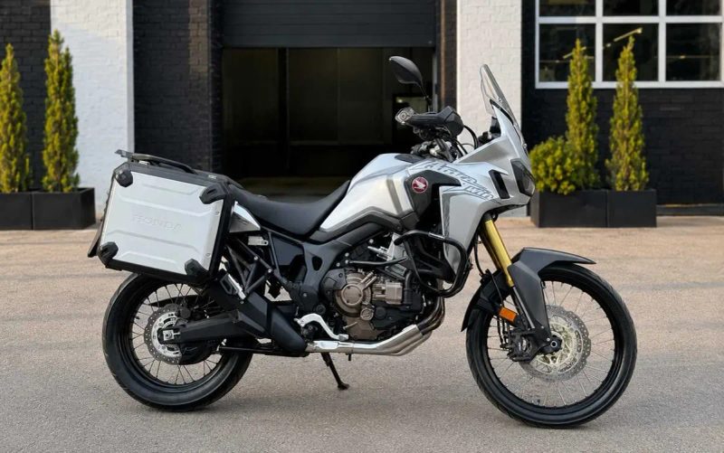 Honda Africa Twin CRF1000L 2016 року, кофри, 10 тис. км пробігу — фото 2