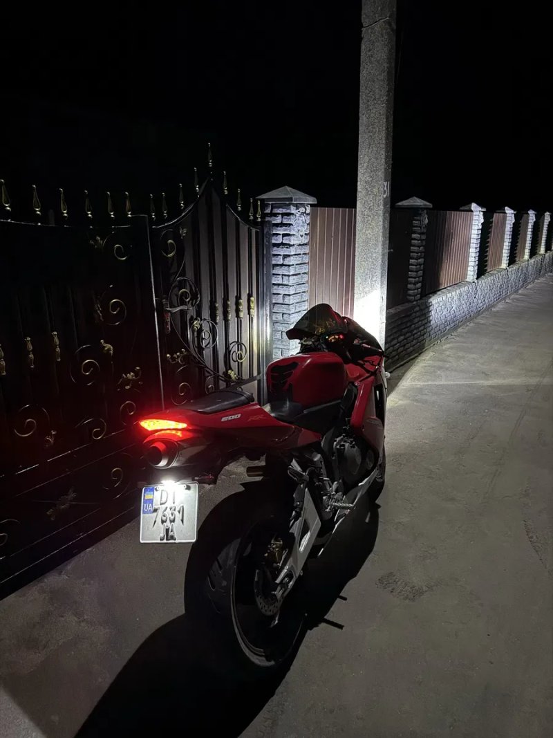 Honda CBR 600 RR — фото 2