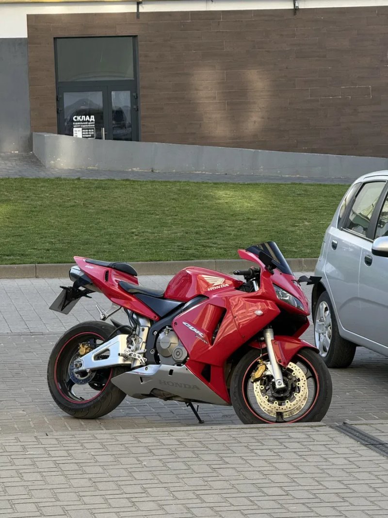 Honda CBR 600 RR — фото 6