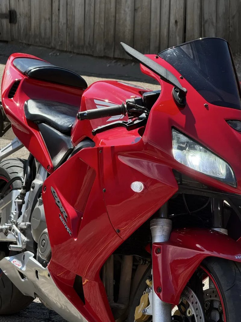 Honda CBR 600 RR — фото 7