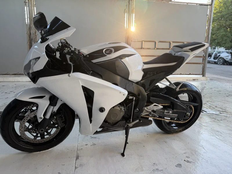 Honda cbr1000rr 2008 — фото 6