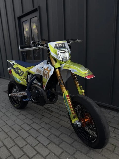 Husqvarna 450 FS supermoto motard 2022