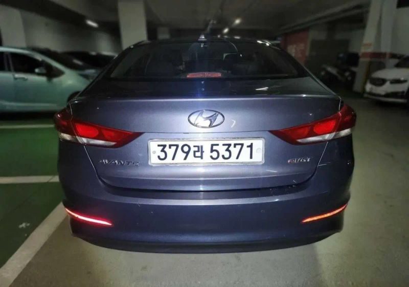 Hyundai Avante 2016 AD 1.6 e-VGT Smart — фото 2