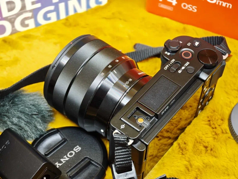 ‼️ІДЕАЛЬНИЙ СТАН, 41 кадр‼️ Комплект SONY ZV-E10 з об'єктивом 10-18мм f4 OSS — фото 3