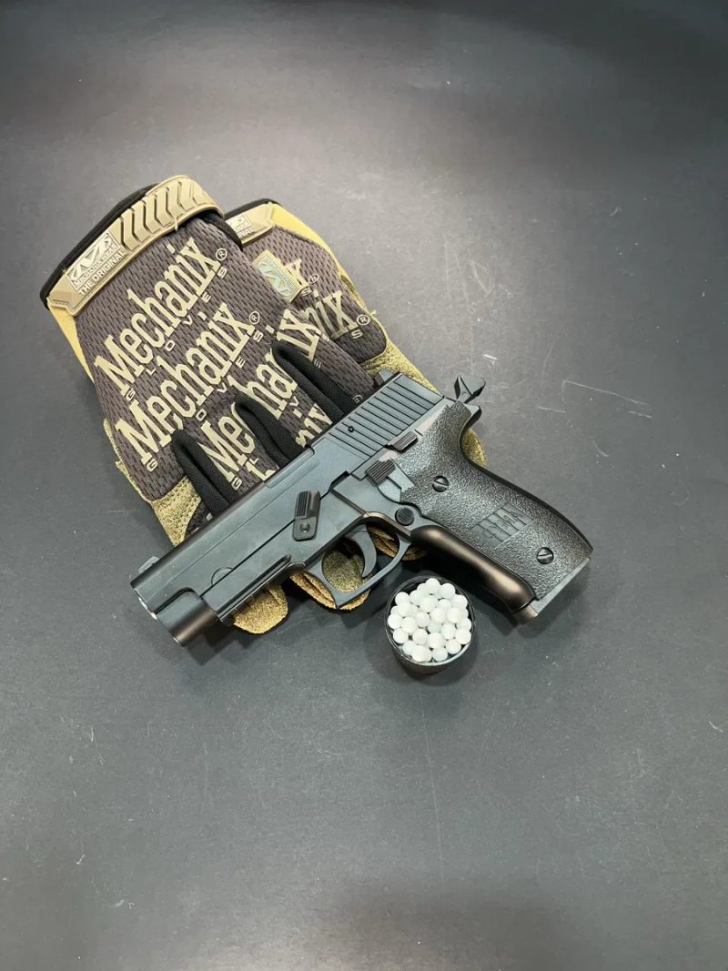 Іграшковий металевий пістолет Sig Sauer P226 ZM23 6 мм пружинний — фото 2