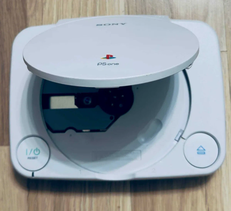Ігрова консоль Sony PlayStation 1 (SCPH-102) — фото 2