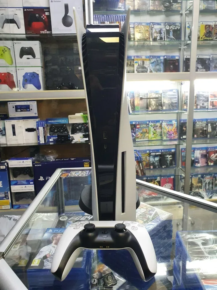 Iгрова приставка Sony PlayStation 5 PS5 CFI-1208A  blue-ray гарантія 3 місяці — фото 2
