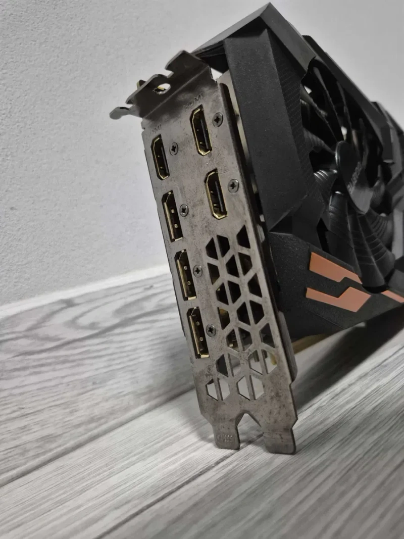 ігрова відеокарта Radeon RX VEGA 56 8GB 2048bit Gigabyte Gaming OC. Trade-in — фото 4