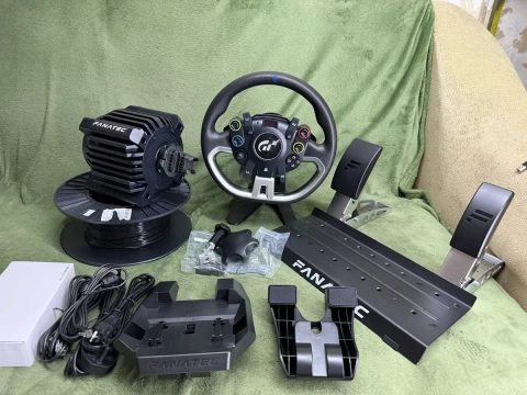 Ігрове кермо Refubrished Fanatec Gran Turismo DD Pro (5 Nm)