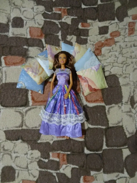 Интерактивная поющая Барби Принцесса Люсиана 2007 / Barbie Island Princess Luciana Mattel