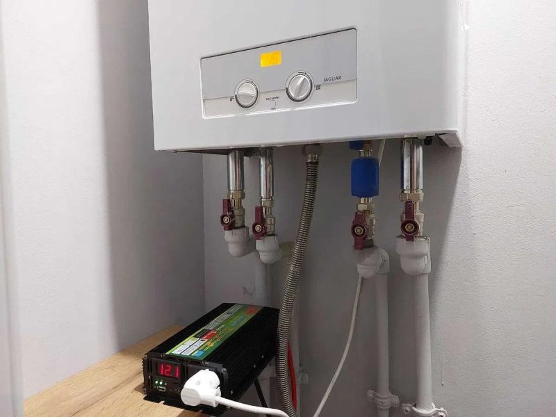 Инвертор 12-220 3200W автономная зарядка аккумулятора Інвертор ИБП ДБЖ — фото 8