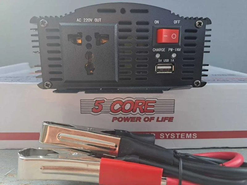 Инвертор с зарядкой 1300W 15А Преобразователь 12V в 220V БДЖ — фото 7