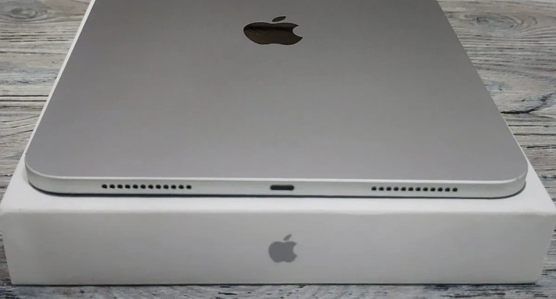 iPad 2025 Wi-Fi 128GB Silver Like NEW / 420 $ / магазин emojiestore — фото 3