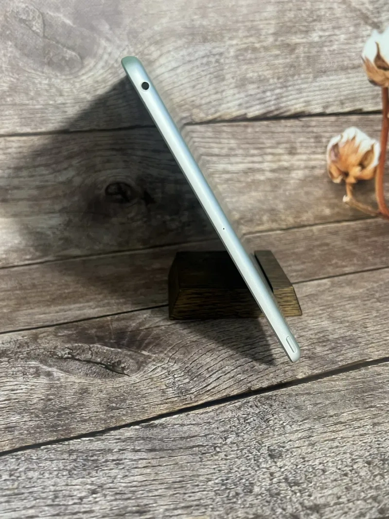 IPad 8gen 10.2 32Gb Wifi — фото 3