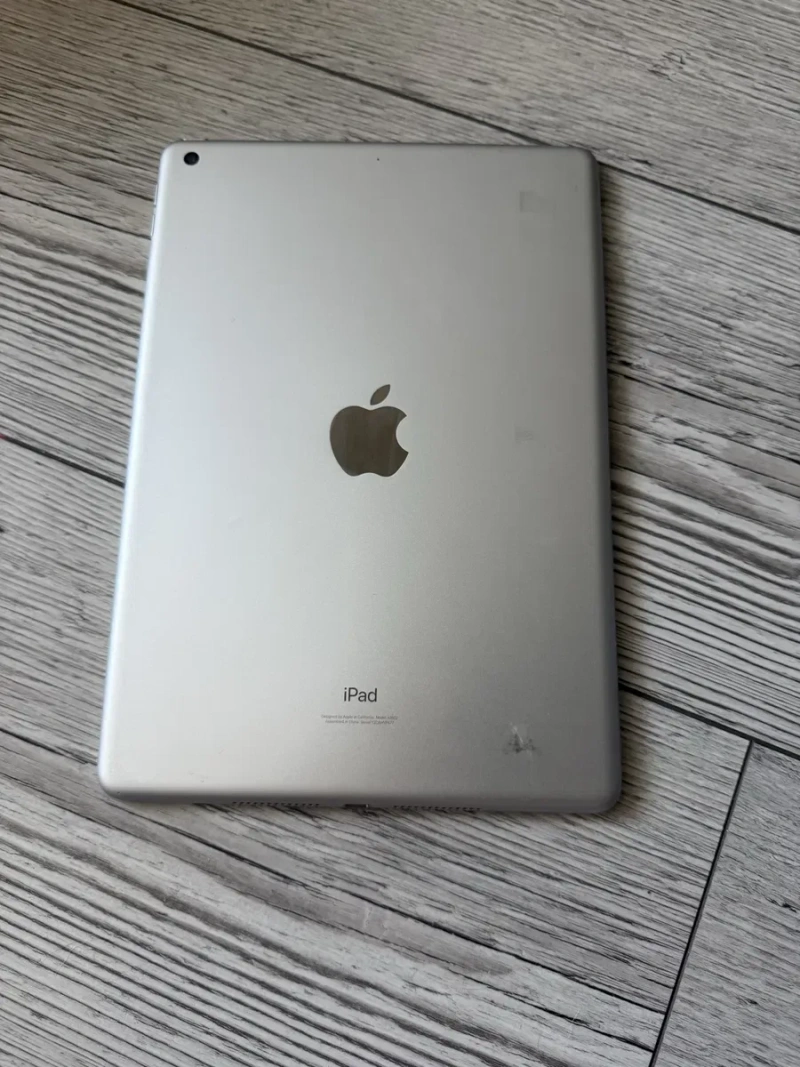 IPad 9th 10.2 2021  64Gb Silver WiFi — фото 2