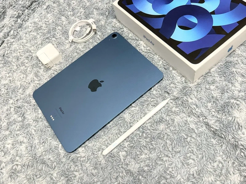 IPad Air 5 (64 gb) wi-fi, М1, комплект + стекло! A2588 — фото 6