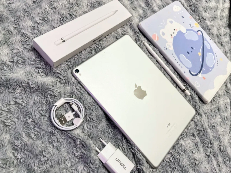 IPad Pro 10.5 (64 gb) wi-fi, 120 Герц + подарки! А1701 — фото 4