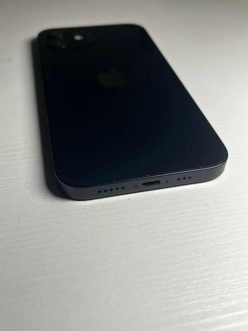 iPhone 12 на 64 Гб — фото 4