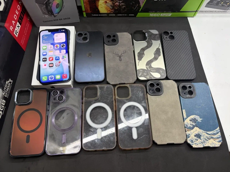 iPhone 13 128GB, 100% АКБ, коробка + 10 чохлів — фото 4