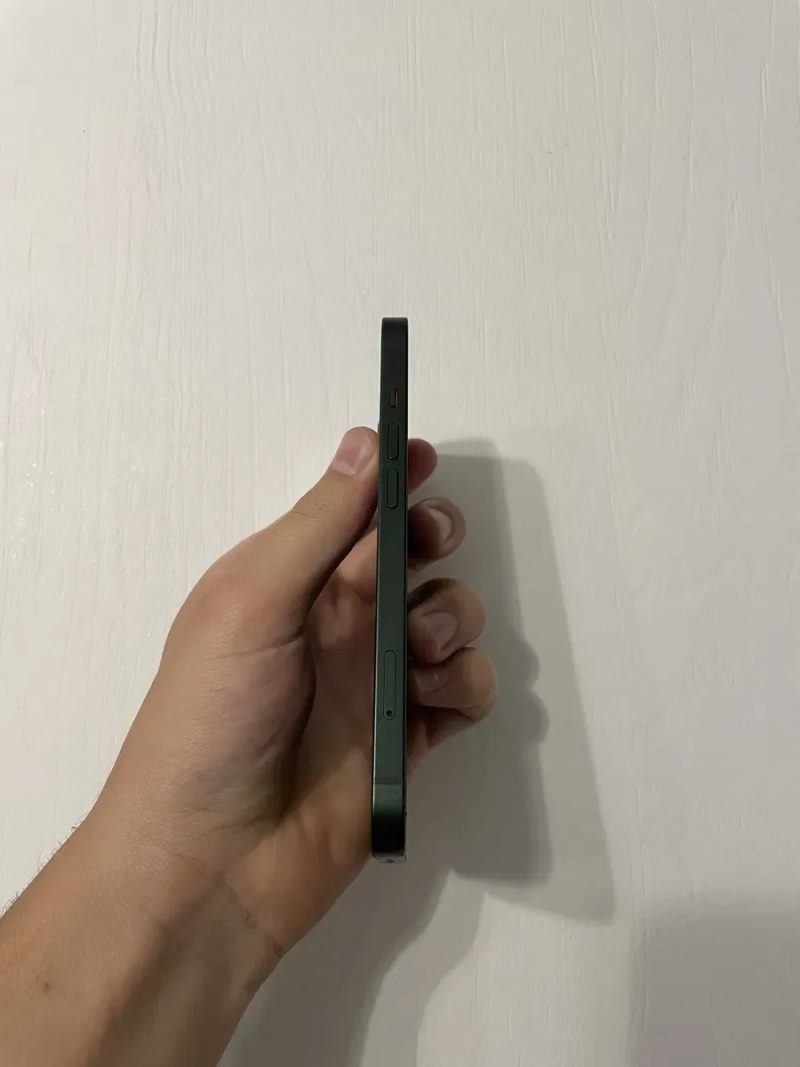 iPhone 13 128Gb 100% батарея Айфон 13 128Гб мобільний телефон — фото 3
