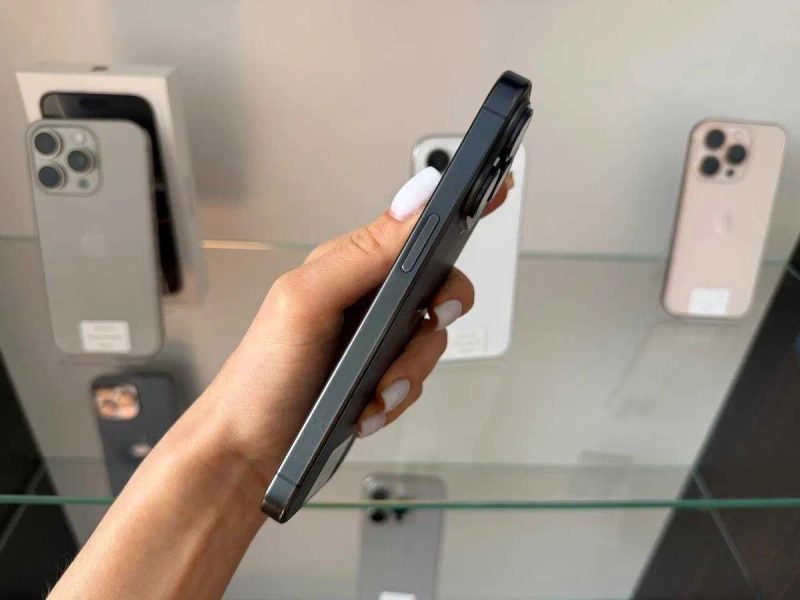 iPhone 15 Pro 128 Gb Neverlock (фіз карта) / Магазин + Гарантія — фото 2