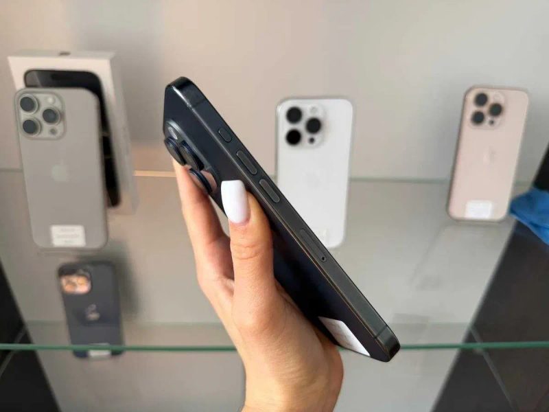 iPhone 15 Pro 128 Gb Neverlock (фіз карта) / Магазин + Гарантія — фото 3