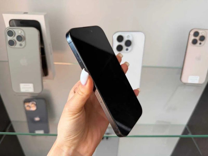 iPhone 15 Pro 128 Gb Neverlock (фіз карта) / Магазин + Гарантія — фото 4