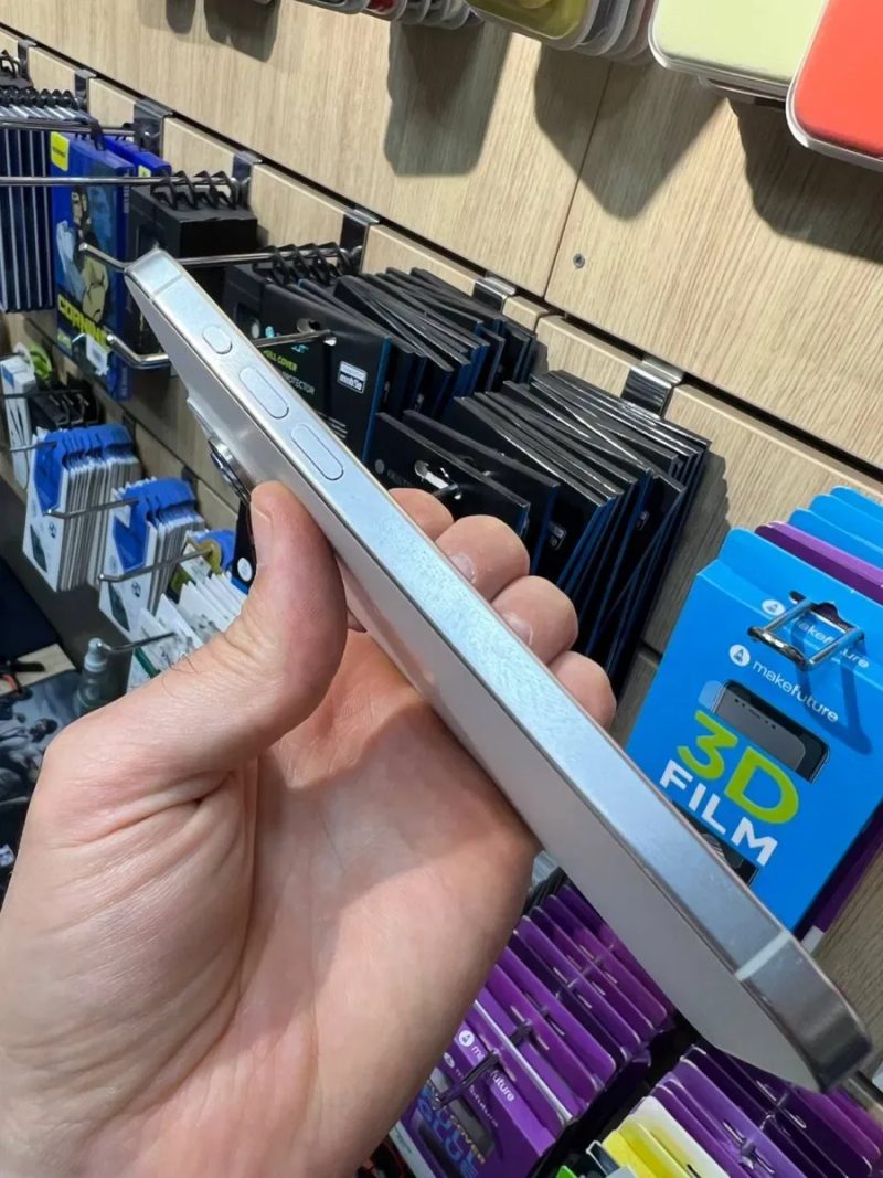 iPhone 15 Pro Max 256 Gb eSIM White Titanium — фото 6
