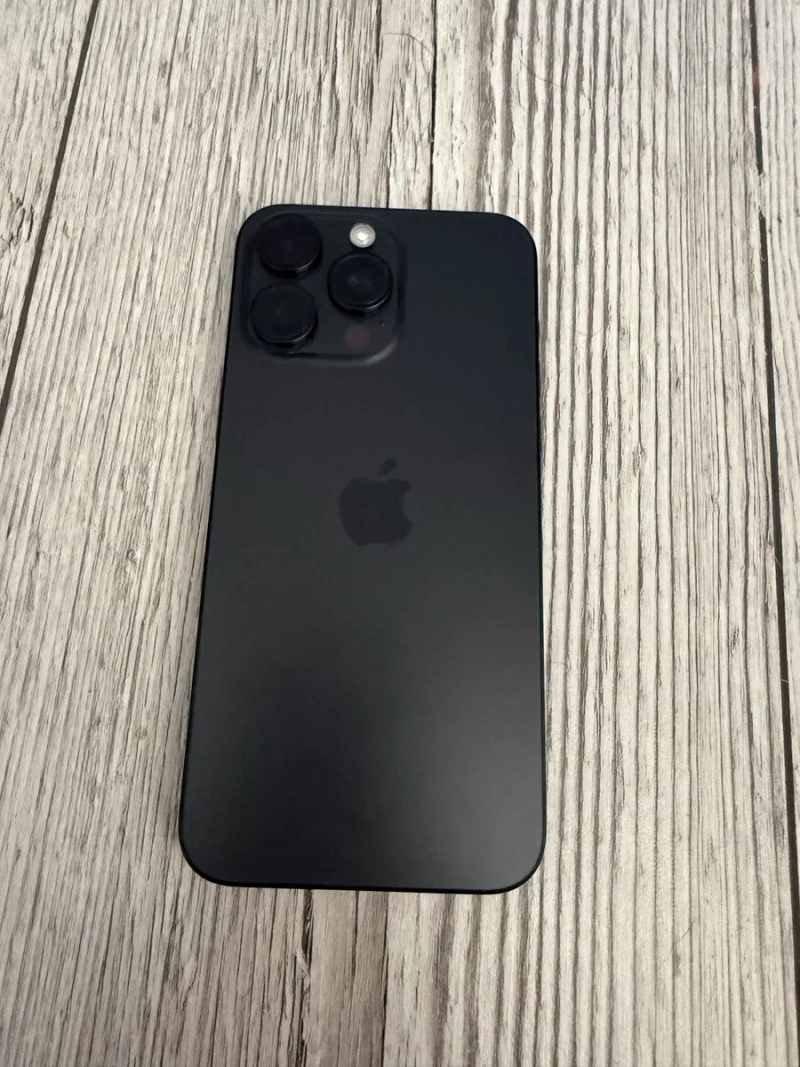 IPhone 15Pro Max 256Gb Black  E-Sim Locked — фото 3