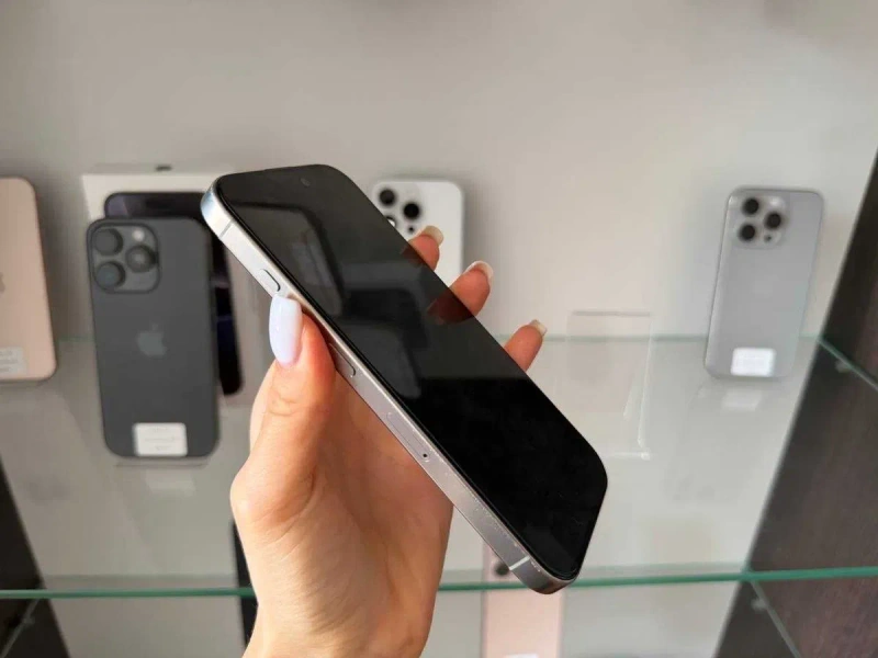 iPhone 16 Pro 128 Gb Neverlock (фізична карта) / Магазин + Гарантія — фото 4
