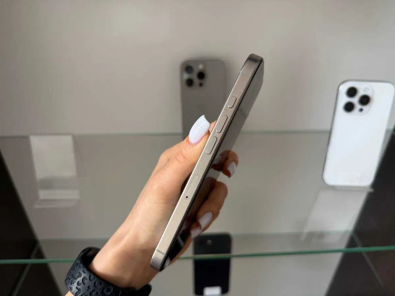 iPhone 16 Pro 128 gb Neverlock (фізична карта) / від Магазину + Гарантія / Обмін — фото 3